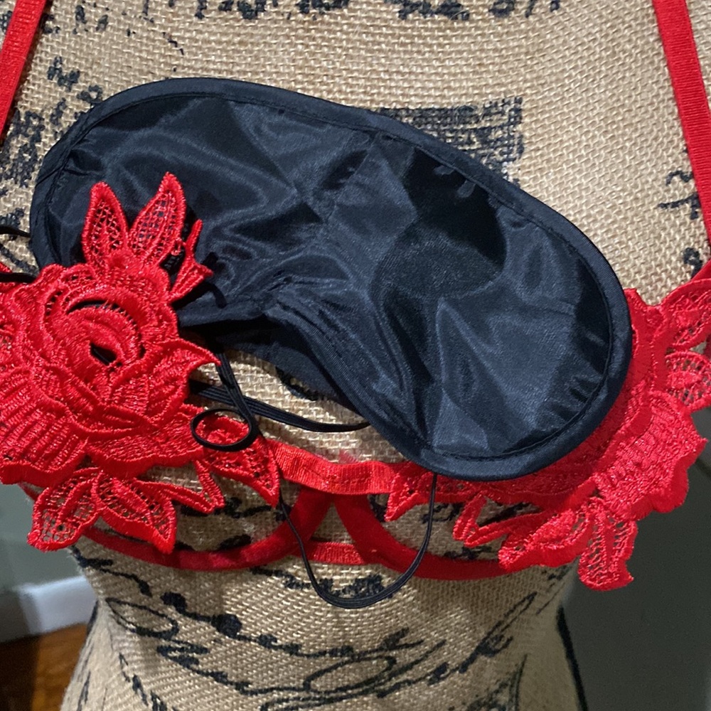 ROMWE Lingerie Set - Picture 7 of 7